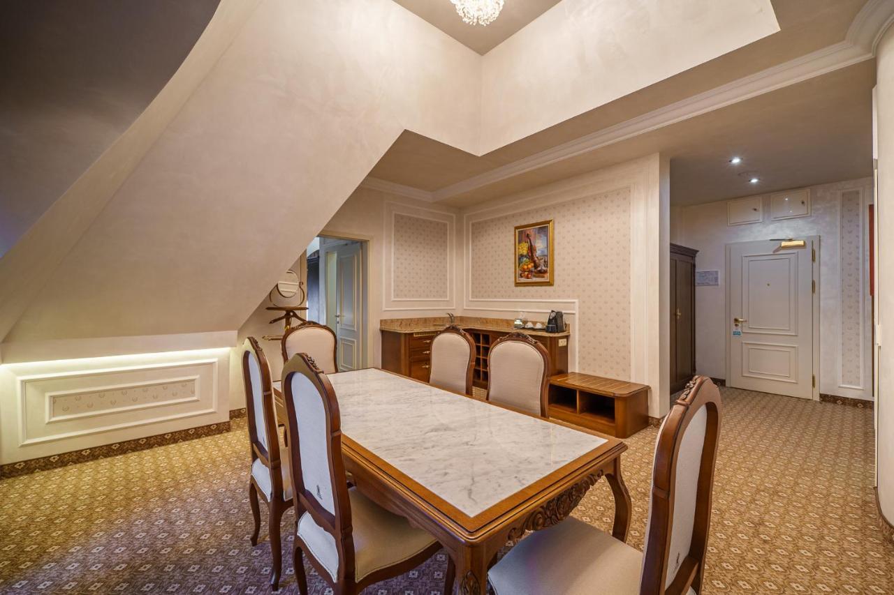 Residence City Garden - Certificate Of Excellence Top 10 Best Five-Stars City Hotels For 2024 Awarded By Htif Пловдив Экстерьер фото