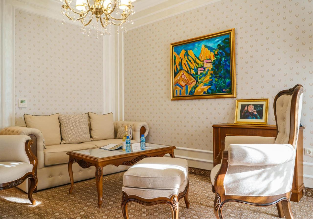 Residence City Garden - Certificate Of Excellence Top 10 Best Five-Stars City Hotels For 2024 Awarded By Htif Пловдив Экстерьер фото
