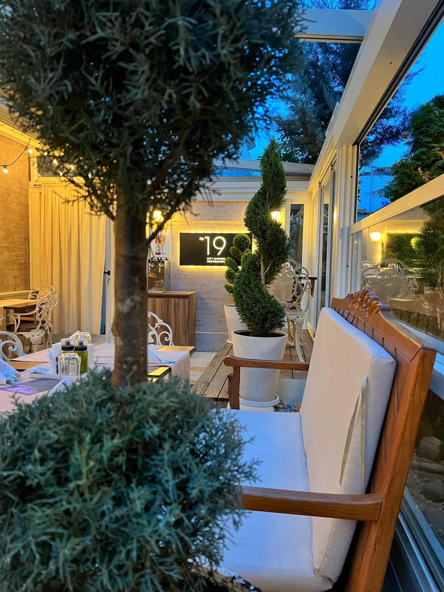 Residence City Garden - Certificate Of Excellence Top 10 Best Five-Stars City Hotels For 2024 Awarded By Htif Пловдив Экстерьер фото